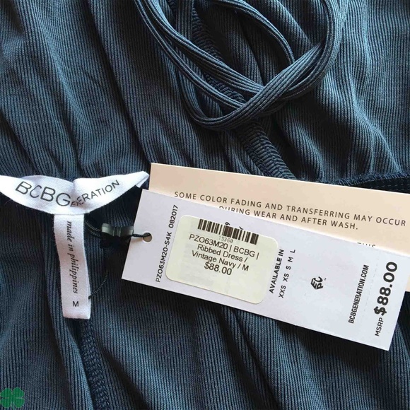 NWT BCBGeneration Shirred Surplice Dress Size M - Picture 7 of 10